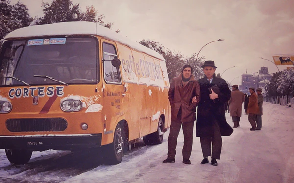 Caffe Cortese korabeli busz